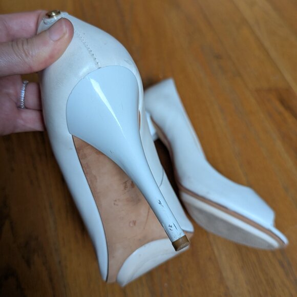 Cosmoparis Peep Toe Bridal Off White Ivory Leather Heels Size 9.5 - Picture 14 of 16